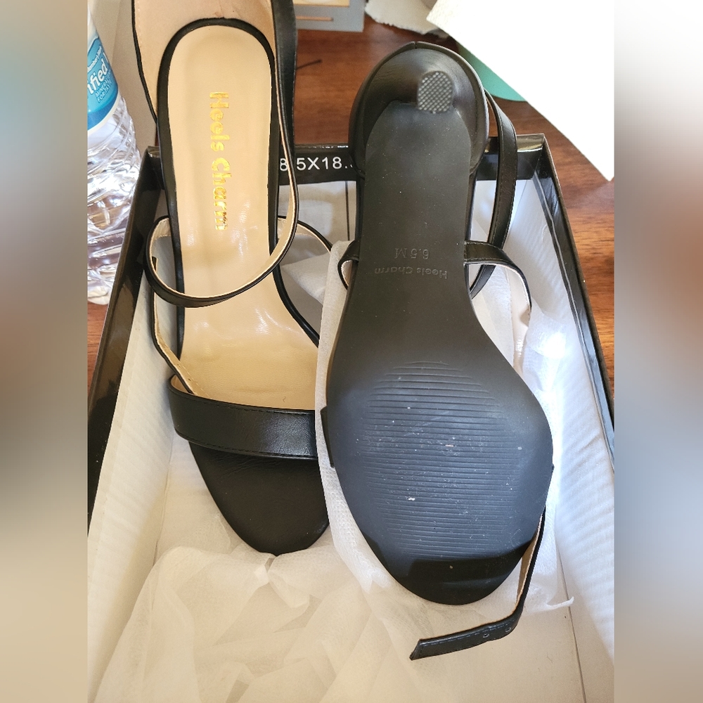 Cute strappy black heals